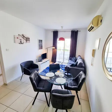 Apartment Seaside Heaven With Pool *